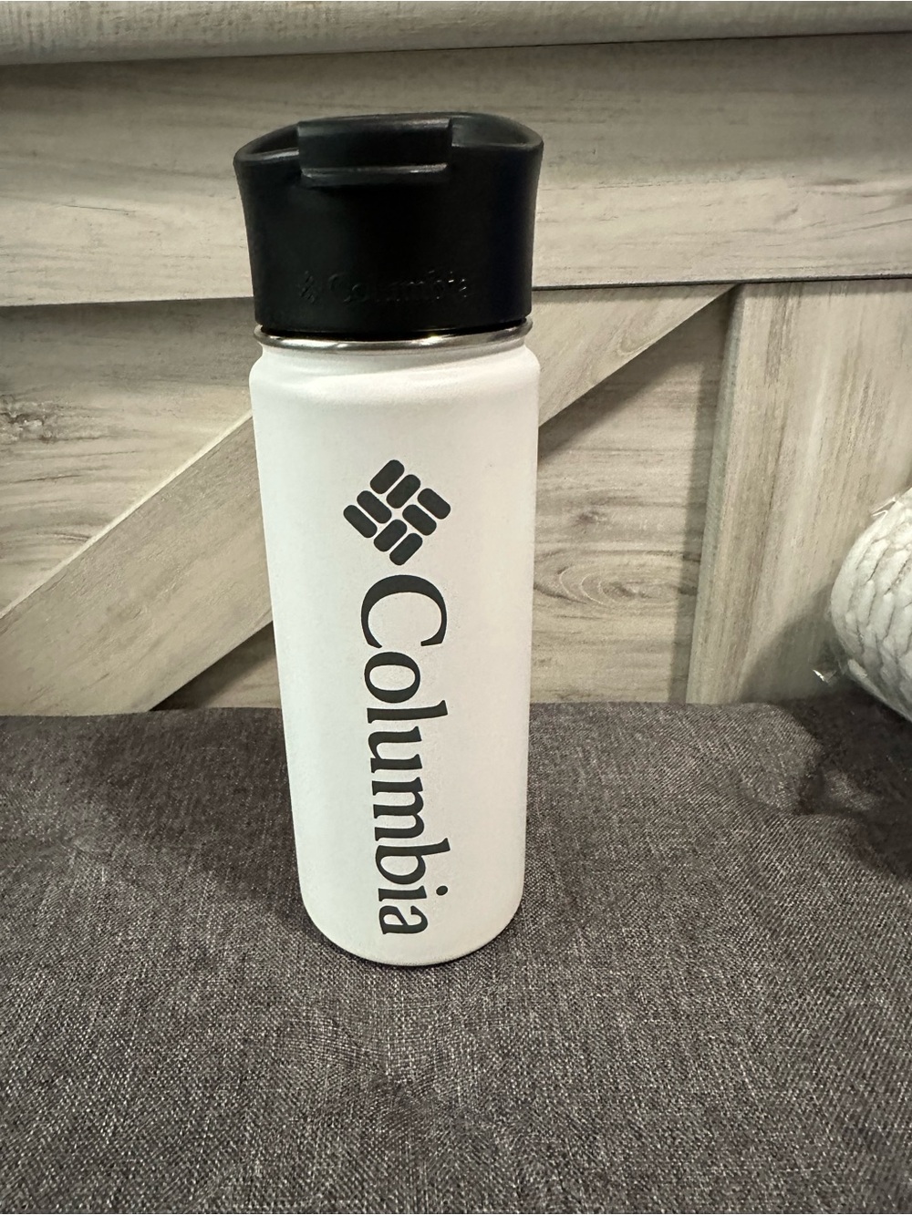 Columbia White Insulated Bottle‎ with Black Lid and Logo (Vertical Logo)